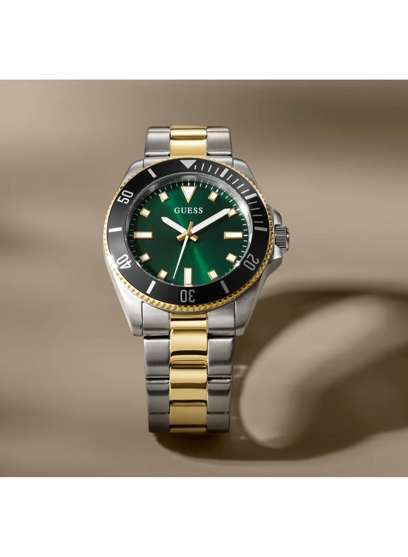 GUESS Green Round Dial Analog Men's Watch - GW0968G4 - Image 4